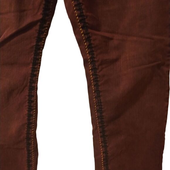 RNT 23 maroon button fly relaxed jeans with exaggerated stitching size 34 - Picture 11 of 11